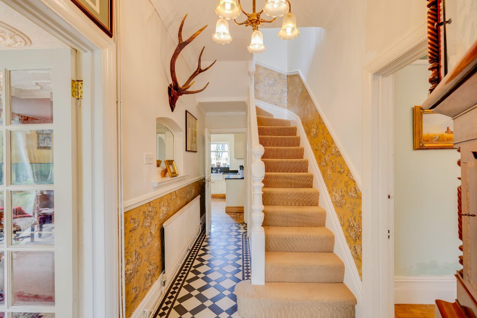 Downside House, Cattery & Equestrian Facilities, Sully Road, Penarth, CF64 2TR